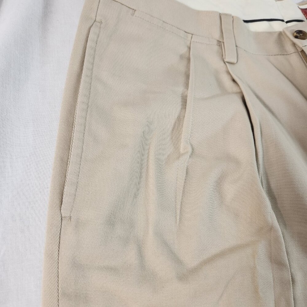 Eddie Bauer Nano-Care Relaxed Fit Khaki Pants Men’s Sz 36 (Actual 34) Pleated - Picture 8 of 12